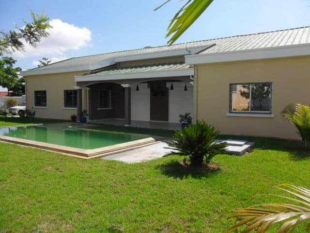 location-villaf6-piscine-ambohibao