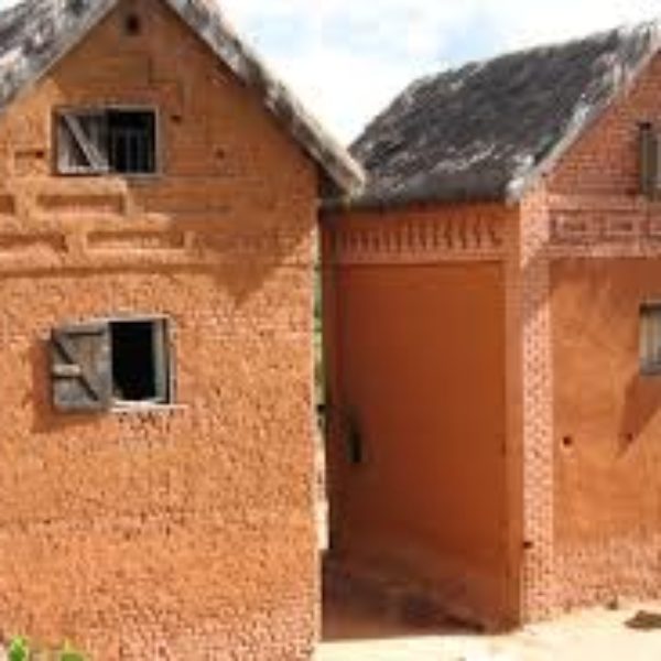 Immobilier Madagascar : l’architecture traditionnelle fait un retour en force