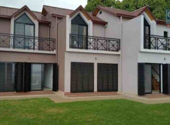 A vendre trois appartements meublés en duplex, Ambohibao