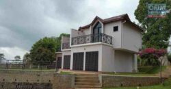 A vendre trois appartements meublés en duplex, Ambohibao
