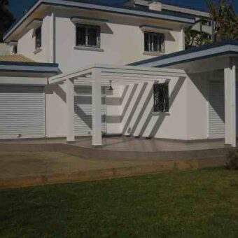 Villa à étage à 5mn du lycée français, Ambatobe