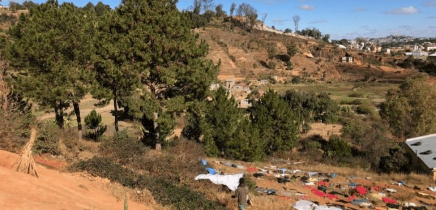 Terrain proche du lycée français, Ambatobe