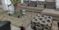 A vendre une grande villa F8 de standing avec piscine sur 4100 m² de terrain à Ambohibao
