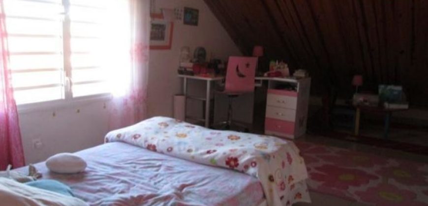 Villa F8, Nanisana