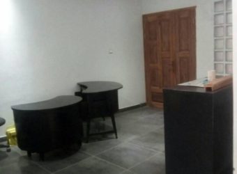Des locaux pour bureau au 2ème et 3ème étage sur un immeuble, Antasakaviro