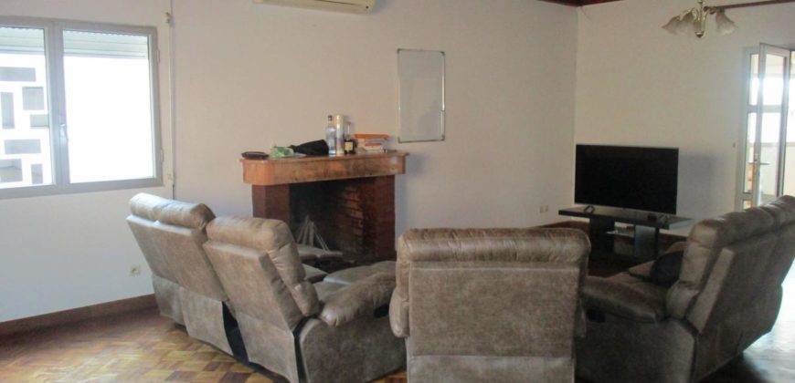 Villa F4, Tanjombato