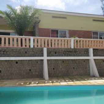 Charmante villa F4 avec piscine, Ambohibao