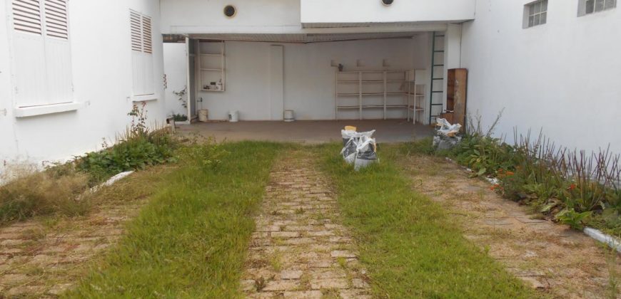 Villa F4 , Cité Planton