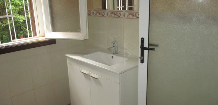 Villa F6, Ambohipo