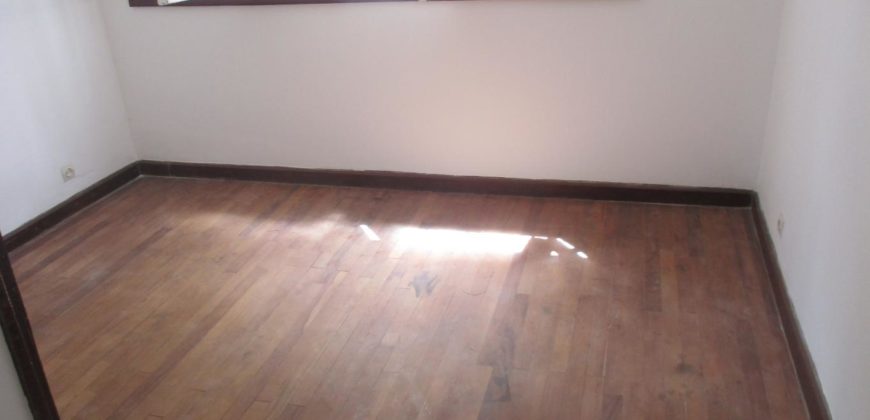 Villa F6, Ambohipo