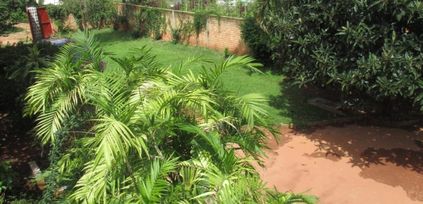 Villa F6, Ambohipo