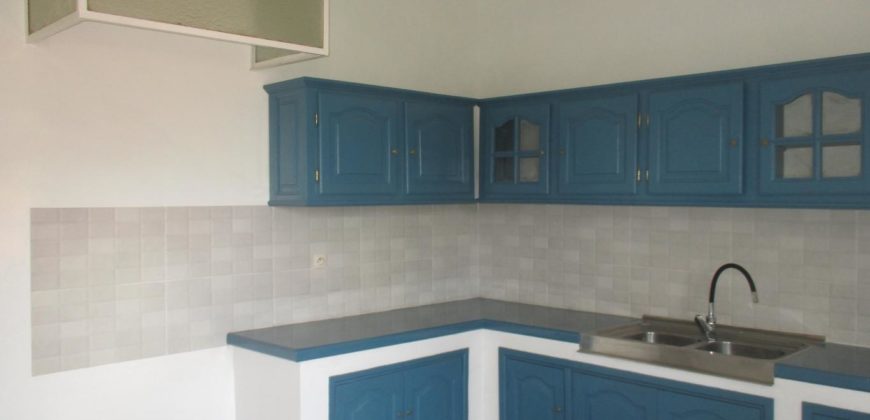 Villa F6, Ambohipo