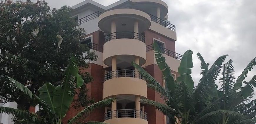 Appartement de type T3 dans un immeuble neuf, Tsiadana