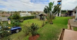 À vendre : Propriété de 1862 m² comprenant 2 villas et un studio, située à Iavoloha