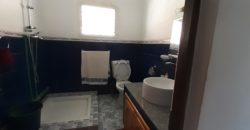 À vendre : Propriété de 1862 m² comprenant 2 villas et un studio, située à Iavoloha