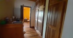 À vendre : Propriété de 1862 m² comprenant 2 villas et un studio, située à Iavoloha
