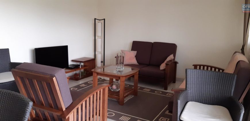 À vendre : Propriété de 1862 m² comprenant 2 villas et un studio, située à Iavoloha