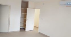 Appartements T3 et T4 en bord de route, Tsaralalana