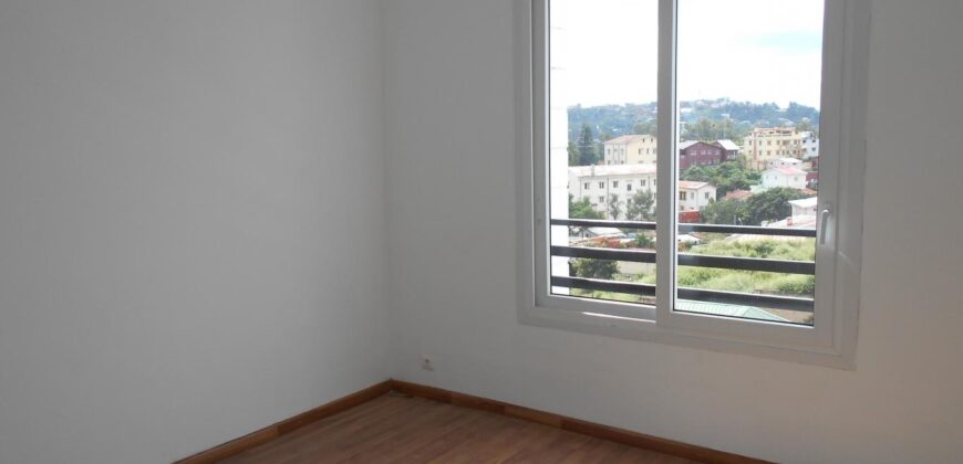 Appartement T3, Ambohimiandra