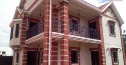 Villa à étage neuve F5 dans une résidence sécurisée, Mandrosoa Ivato