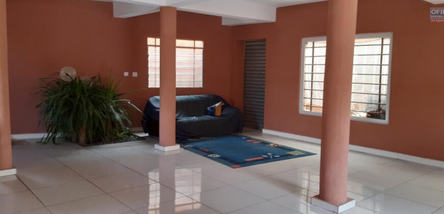 Villa F4 située dans un quartier calme  Andoharanofotsy