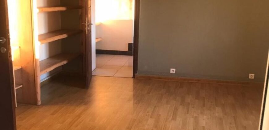 Maison F6 , Andohalo