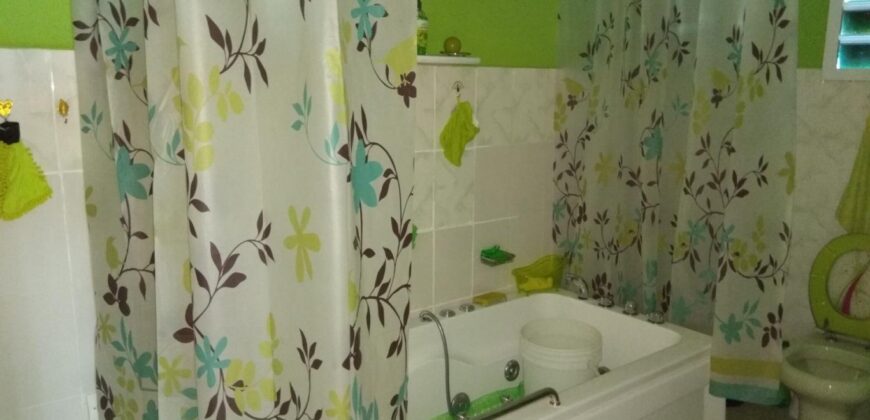 Maison F4, Ambohimangakely