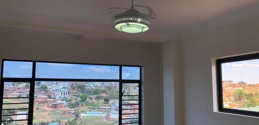 Appartement T4 de 143,44M2 neuf, Talatamaty
