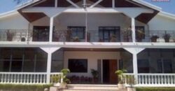 Grande villa de type F11 dans un quartier résidentiel, Ambohijanahary