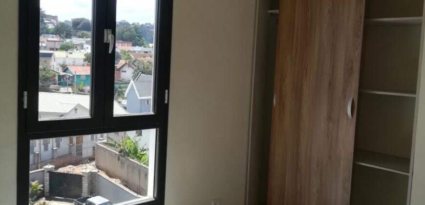 Appartement T4, Ambatoroka