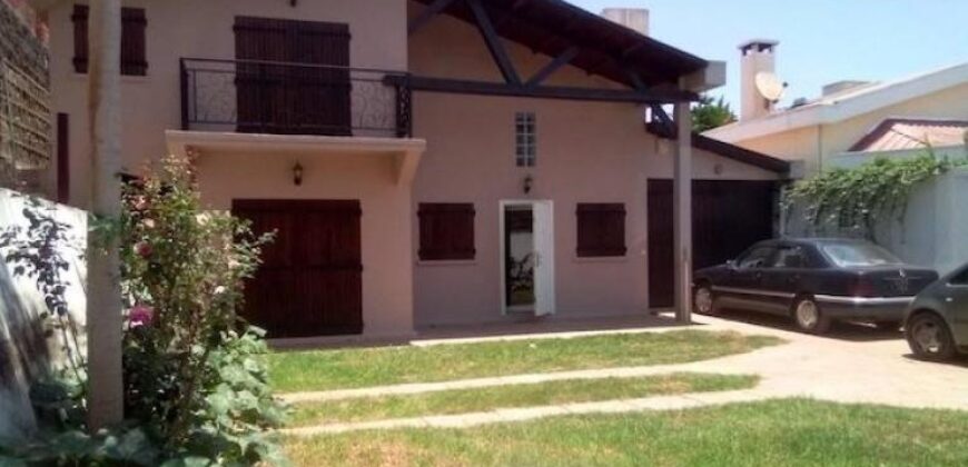Jolie villa de type F4 dans un endroit calme et résidentiel, Ambohibao