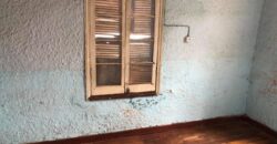 A vendre villa traditionnelle à rénover située à Ambohimanarina