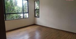 En location appartement neuf T4 avec piscine chauffée situé dans une résidence sécurisée à Talatamaty