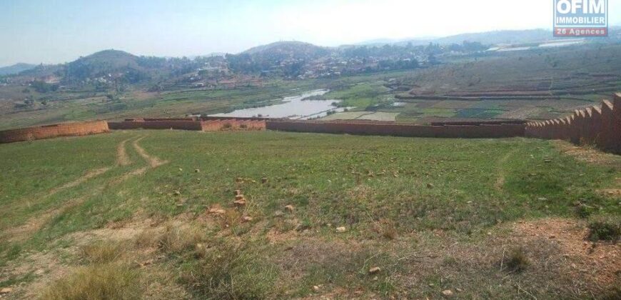 Terrain 2ha 13a 05ca , Ambohimanambola