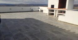 A louer appartements T3 à T5 avec piscine et vue dégagée situés à 10 min d’Ambatobe