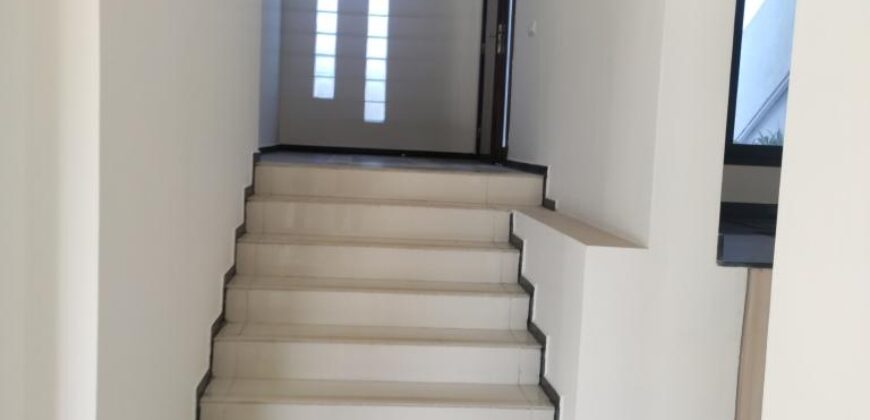 A louer appartements T3 à T5 avec piscine et vue dégagée situés à 10 min d’Ambatobe