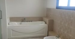 A louer appartements T3 à T5 avec piscine et vue dégagée situés à 10 min d’Ambatobe