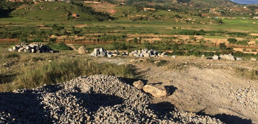 Une carrière de 2ha 20a 21ca, Ambatofotsy