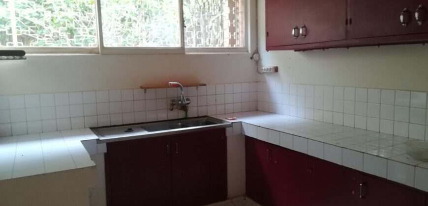 Villa F5, Mausolée
