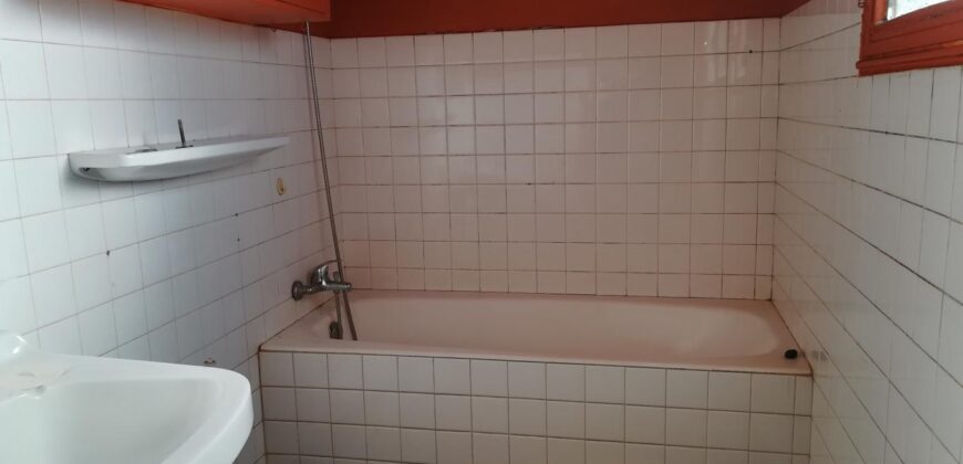 Villa F5, Mausolée