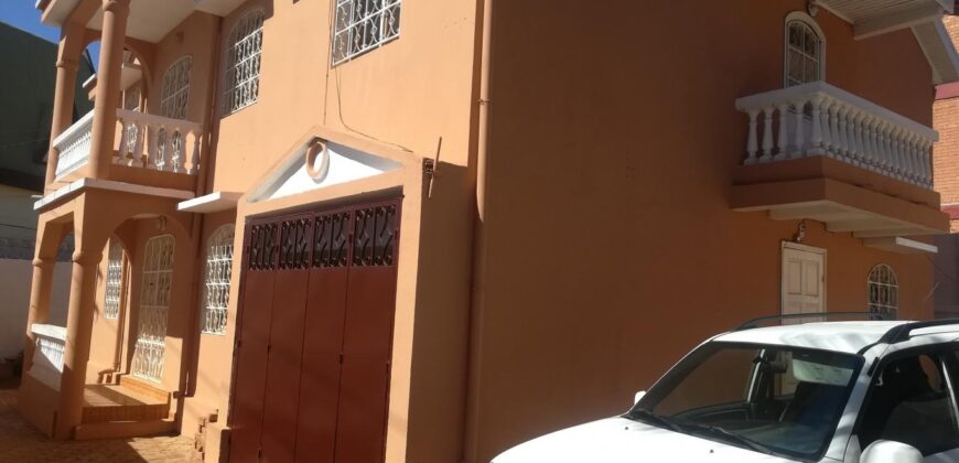 Maison F7 , Andrianalefy Androhibe