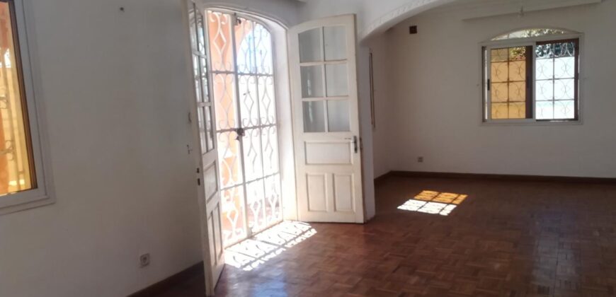 Maison F7 , Andrianalefy Androhibe