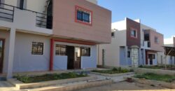 A louer villas de type F6 situées dans une petite résidence sécurisée à Ivandry