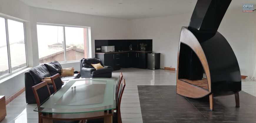 Appartement meublé de standing T3, Talatamaty