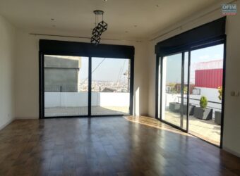 Appartement T4, Fort Voyron