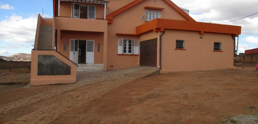 Maison F7 , Ambohijanaka