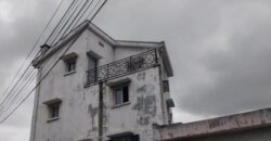 Une maison F4 à rénover avec terrasse, Ambohibao