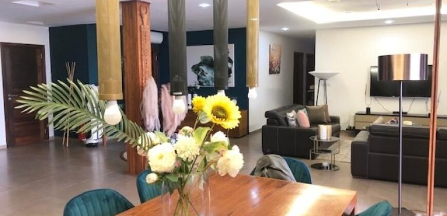 A vendre un bel appartement T4 situé dans un quartier résidentiel prisé à Ambatobe