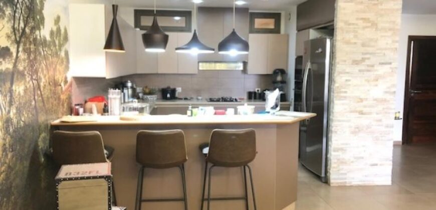 A vendre un bel appartement T4 situé dans un quartier résidentiel prisé à Ambatobe