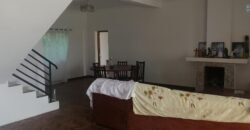 Villa à étage F5 semi-meublée, Ambohibao Manerinerina